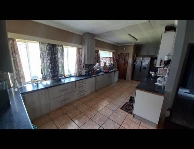 3 BEDROOM HOUSE FOR SALE IN CLAREMONT